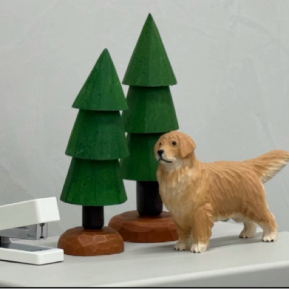 Hand-Carved Wooden Golden Retriever Figurine Rustic Pet Decor - Picture 6 of 7